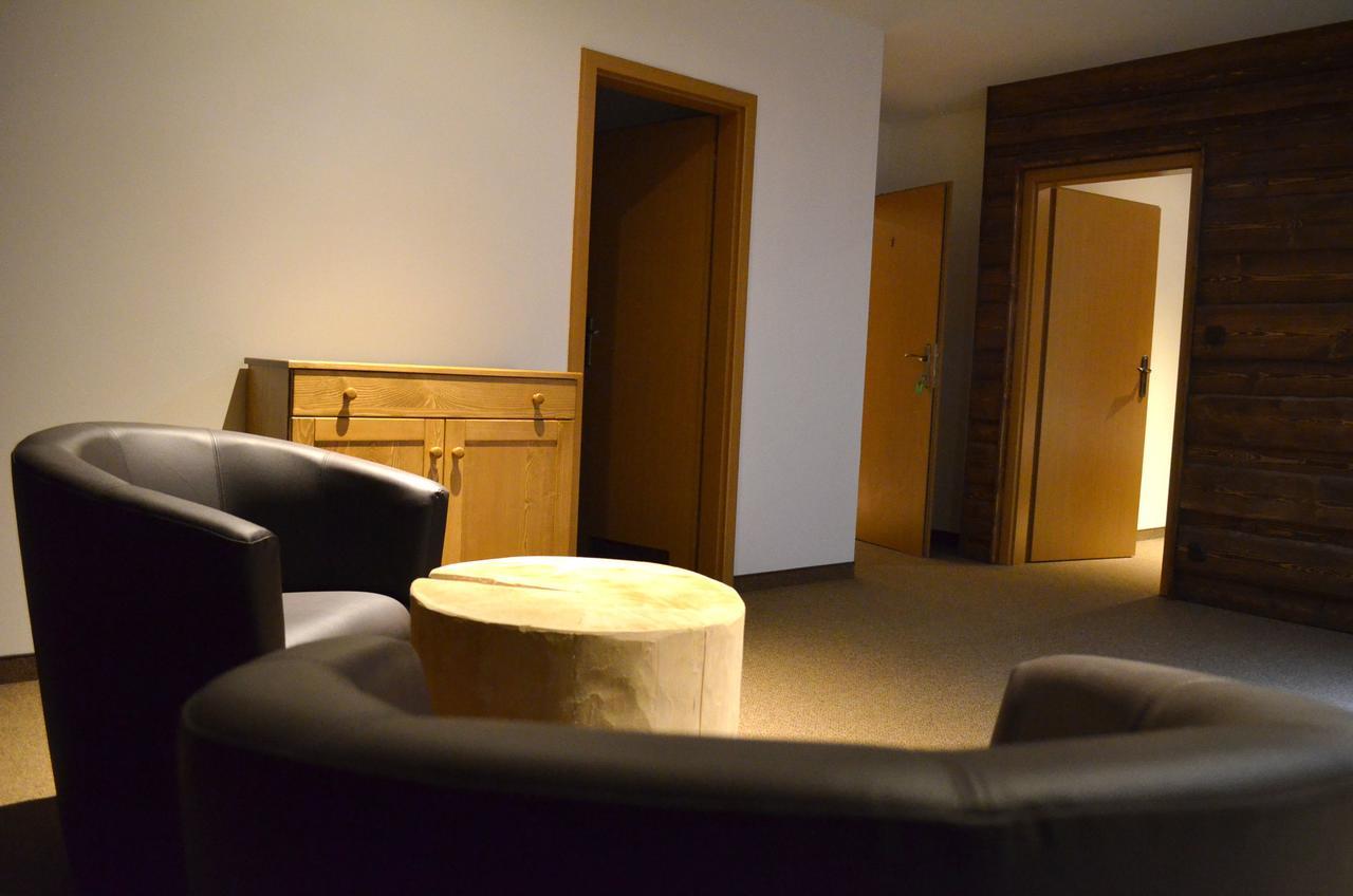 Hotel Kristian Kubova Huť Esterno foto